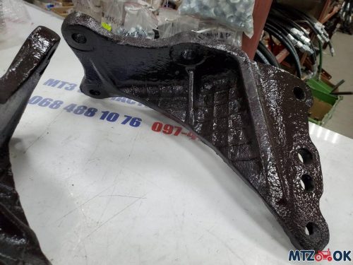 Кронштейн навески МТЗ-892 к-т (80-4605091, 80-4605091-01) с болтами (пр-во МТЗ) Кронштейн навески МТЗ-892 к-т (80-4605091, 80-4605091-01) с болтами (пр-во МТЗ)