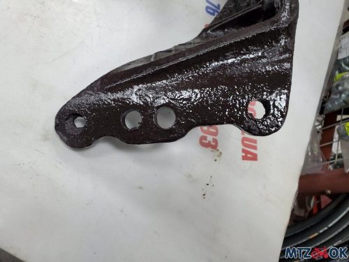 Кронштейн навески МТЗ-892 к-т (80-4605091, 80-4605091-01) с болтами (пр-во МТЗ) Кронштейн навески МТЗ-892 к-т (80-4605091, 80-4605091-01) с болтами (пр-во МТЗ)