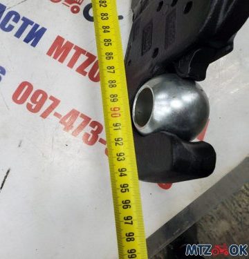 Тяга продольная (согнутая с двух сторон) с крюком К2С МТЗ усиленная 30мм длина 90см между ябл.(к-т2ш) Тяга продольная (согнутая с двух сторон) с крюком К2С МТЗ усиленная 30мм длина 90см между ябл.(к-т2ш)