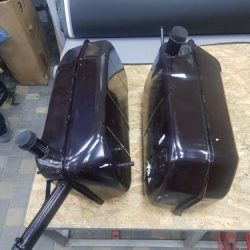 Бак топливный МТЗ к-т лев./прав. металл (пр-во МТЗ) 70-1101005 Бак топливный МТЗ к-т лев./прав. металл (пр-во МТЗ) 70-1101005