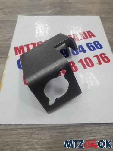 Кронштейн крана блокировки диф. МТЗ 80-4803151 Кронштейн крана блокировки диф. МТЗ 80-4803151