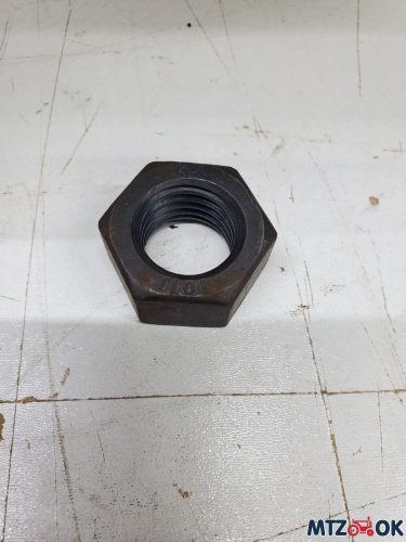 Гайка d=22, ключ 36, шаг резьбы 3мм, твердость металла 10 Гайка d=22, ключ 36, шаг резьбы 3мм, твердость металла 10