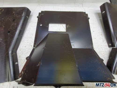 Обшивка торпеды МТЗ УК н/о 4 предмета (металл) (оригинал) к-т 80-6700320/80-6700300/85-6700330/85-6700340 Обшивка торпеды МТЗ УК н/о 4 предмета (металл) (оригинал) к-т 80-6700320/80-6700300/85-6700330/85-6700340