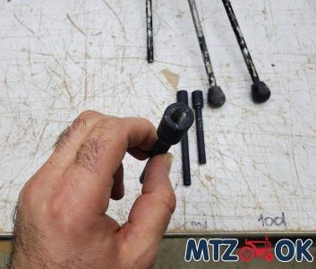 Удлинители рычагов распределителя н/о к-т (3шт) резьба 10х1,5 мм d=10 длина 17.14.11см Удлинители рычагов распределителя н/о к-т (3шт) резьба 10х1,5 мм d=10 длина 17.14.11см