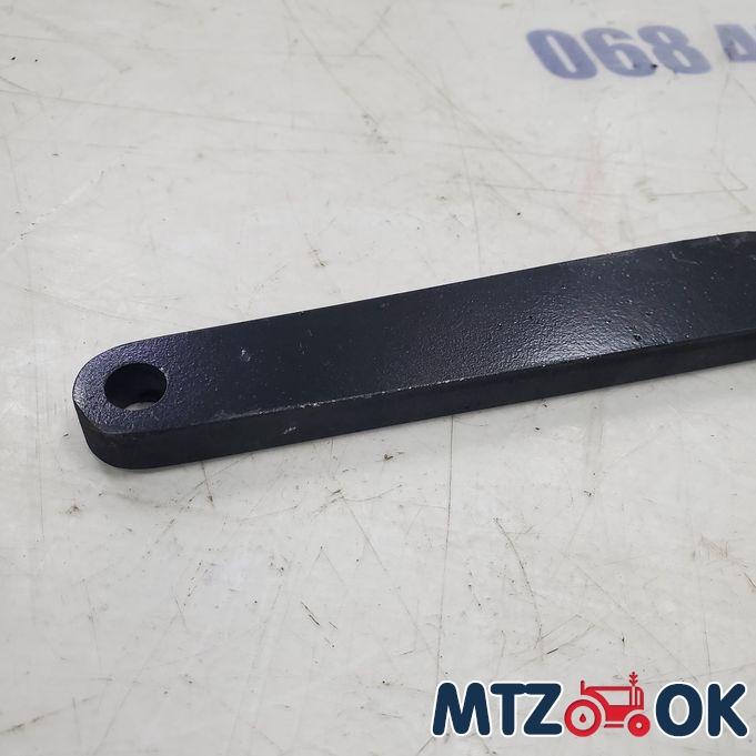 Рычаг крюка прицепного 70-2807079 Рычаг крюка прицепного 70-2807079