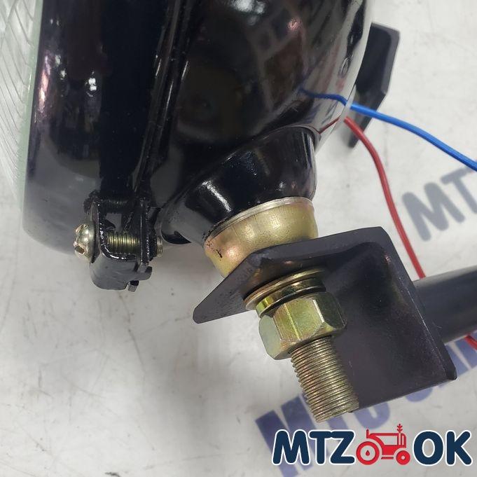 Кронштейн под круглую фару на кабину МТЗ с куном к-т 2шт. (собств. пр-во) Кронштейн под круглую фару на кабину МТЗ с куном к-т 2шт. (собств. пр-во)