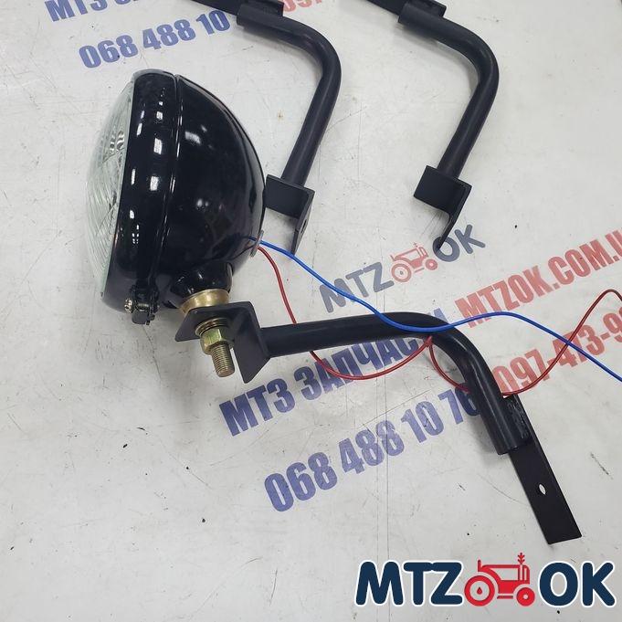 Кронштейн под круглую фару на кабину МТЗ с куном к-т 2шт. (собств. пр-во) Кронштейн под круглую фару на кабину МТЗ с куном к-т 2шт. (собств. пр-во)