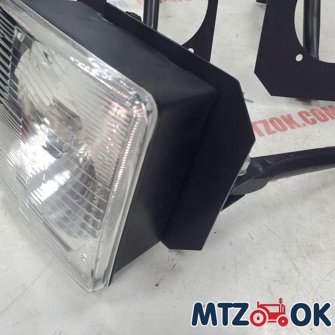Кронштейн под квадратную фару на кабину МТЗ с куном к-т 2шт. (собств. пр-во) Кронштейн под квадратную фару на кабину МТЗ с куном к-т 2шт. (собств. пр-во)