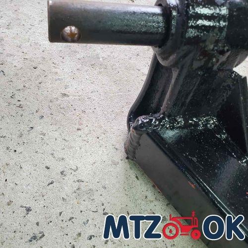 Автосцепка с двойным пальцем МТЗ, ЮМЗ 4мм (пр-во Украина) Автосцепка с двойным пальцем МТЗ, ЮМЗ 4мм (пр-во Украина)