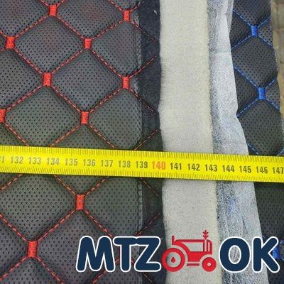 Кожзам черный (красная стежка. ромб 40х45) псевдоперфорация на поролоне 1.4х1м Кожзам черный (красная стежка. ромб 40х45) псевдоперфорация на поролоне 1.4х1м