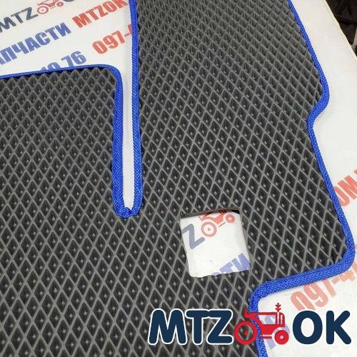 Коврик пола кабины МТЗ УК ЕВА №1 под заводской вариант. рычаг КПП справа (пр-во Украина) Коврик пола кабины МТЗ УК ЕВА №1 под заводской вариант. рычаг КПП справа (пр-во Украина)