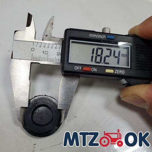 Заглушка на крыло 18мм резиновая Заглушка на крыло 18мм резиновая