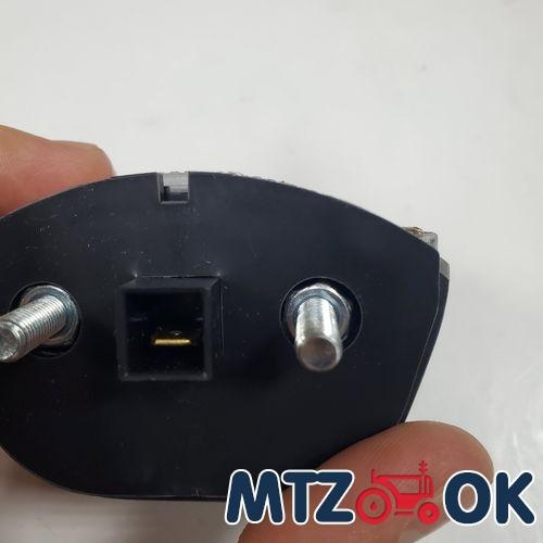 Фонарь освещения номерного знака МТЗ 12В (пр-во Украина) 2202.3.01.17 Фонарь освещения номерного знака МТЗ 12В (пр-во Украина) 2202.3.01.17