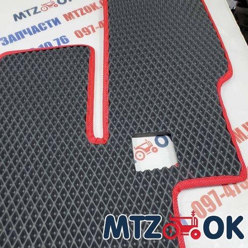 Коврик пола кабины МТЗ УК ЕВА №1 под заводской вариант. рычаг КПП справа (пр-во Украина) Коврик пола кабины МТЗ УК ЕВА №1 под заводской вариант. рычаг КПП справа (пр-во Украина)