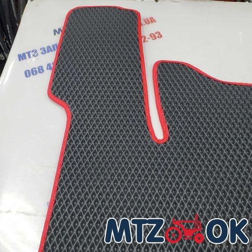 Коврик пола кабины МТЗ УК ЕВА №1 под заводской вариант. рычаг КПП справа (пр-во Украина) Коврик пола кабины МТЗ УК ЕВА №1 под заводской вариант. рычаг КПП справа (пр-во Украина)