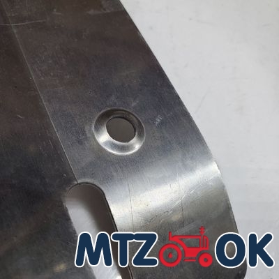 Прижим пола кабины МТЗ правый нержавейка (пр-во Украина) 80-6702348-01 Прижим пола кабины МТЗ правый нержавейка (пр-во Украина) 80-6702348-01