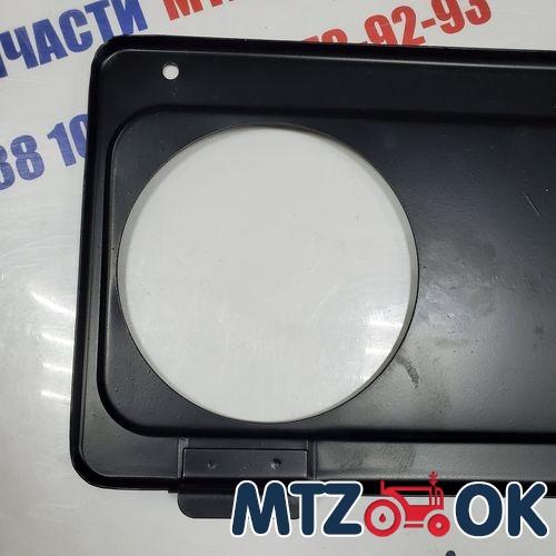 Решетка капота нижняя МТЗ 80.82 под квадратные фары (пр-во Украина) 80-8401080-Б Решетка капота нижняя МТЗ 80.82 под квадратные фары (пр-во Украина) 80-8401080-Б