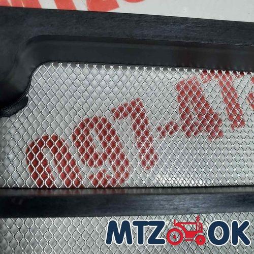 Решетка капота нижняя МТЗ 80.82 под квадратные фары (пр-во Украина) 80-8401080-Б Решетка капота нижняя МТЗ 80.82 под квадратные фары (пр-во Украина) 80-8401080-Б