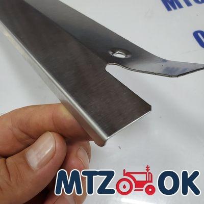 Прижим пола кабины МТЗ правый нержавейка (пр-во Украина) 80-6702348-01 Прижим пола кабины МТЗ правый нержавейка (пр-во Украина) 80-6702348-01