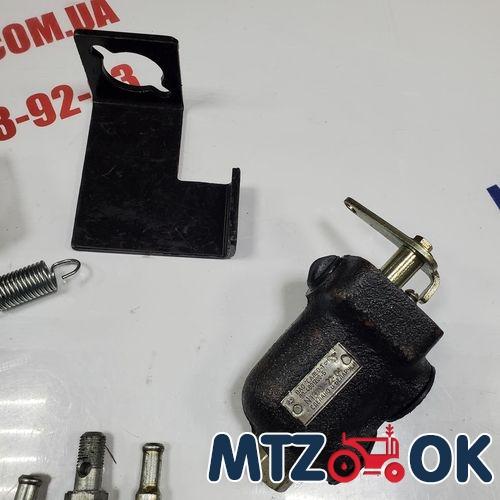 Решетка капота (нижняя. верхняя под квадратные фары к-т) (пр-во Украина) 80-8401080-Б/80-8401070 Решетка капота (нижняя. верхняя под квадратные фары к-т) (пр-во Украина) 80-8401080-Б/80-8401070