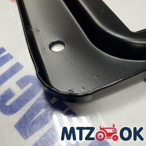 Решетка капота нижняя МТЗ 80.82 под квадратные фары (пр-во Украина) 80-8401080-Б Решетка капота нижняя МТЗ 80.82 под квадратные фары (пр-во Украина) 80-8401080-Б