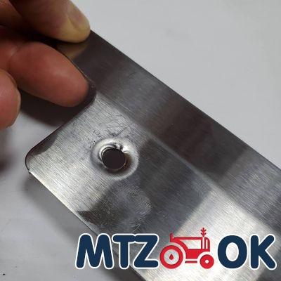 Прижим пола кабины МТЗ правый нержавейка (пр-во Украина) 80-6702348-01 Прижим пола кабины МТЗ правый нержавейка (пр-во Украина) 80-6702348-01