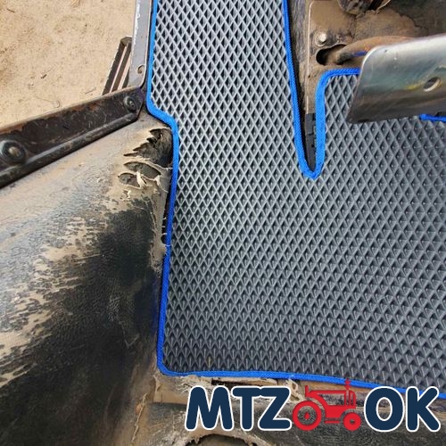 Коврик пола кабины МТЗ УК ЕВА №2 быстросъемный вариант на резиновый тонкий коврик с 2х частей (пр-во Украина) Коврик пола кабины МТЗ УК ЕВА №2 быстросъемный вариант на резиновый тонкий коврик с 2х частей (пр-во Украина)