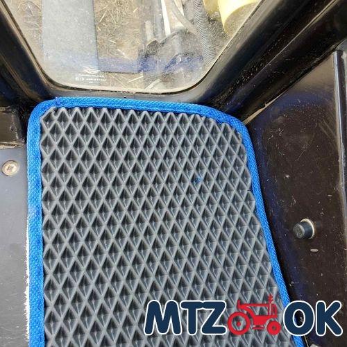 Коврик пола кабины МТЗ УК ЕВА №3 быстросъемный вариант на резиновый цельный коврик с бортиками (пр-во Украина) Коврик пола кабины МТЗ УК ЕВА №3 быстросъемный вариант на резиновый цельный коврик с бортиками (пр-во Украина)