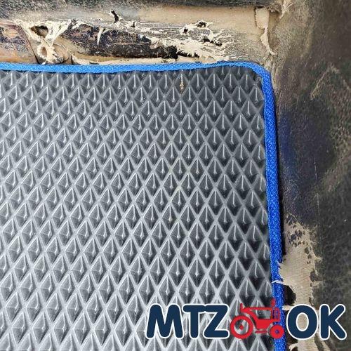 Коврик пола кабины МТЗ УК ЕВА №2 быстросъемный вариант на резиновый тонкий коврик с 2х частей (пр-во Украина) Коврик пола кабины МТЗ УК ЕВА №2 быстросъемный вариант на резиновый тонкий коврик с 2х частей (пр-во Украина)