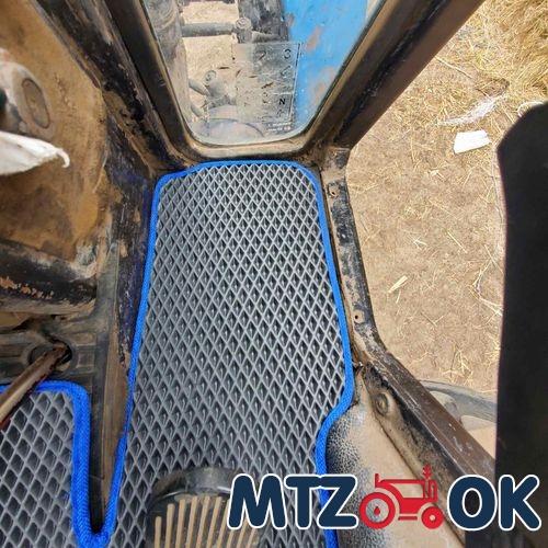 Коврик пола кабины МТЗ УК ЕВА №2 быстросъемный вариант на резиновый тонкий коврик с 2х частей (пр-во Украина) Коврик пола кабины МТЗ УК ЕВА №2 быстросъемный вариант на резиновый тонкий коврик с 2х частей (пр-во Украина)