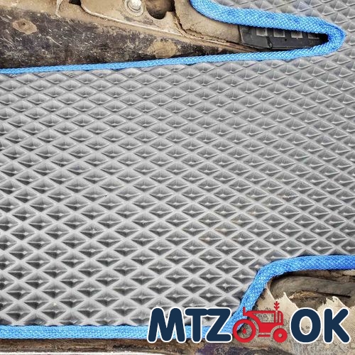 Коврик пола кабины МТЗ УК ЕВА №2 быстросъемный вариант на резиновый тонкий коврик с 2х частей (пр-во Украина) Коврик пола кабины МТЗ УК ЕВА №2 быстросъемный вариант на резиновый тонкий коврик с 2х частей (пр-во Украина)