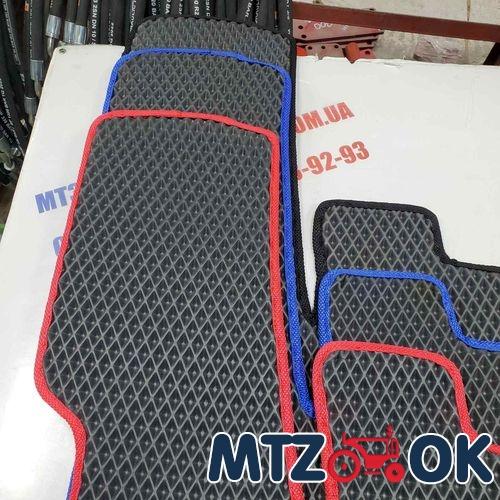 Коврик пола кабины МТЗ УК ЕВА №2 быстросъемный вариант на резиновый тонкий коврик с 2х частей (пр-во Украина) Коврик пола кабины МТЗ УК ЕВА №2 быстросъемный вариант на резиновый тонкий коврик с 2х частей (пр-во Украина)