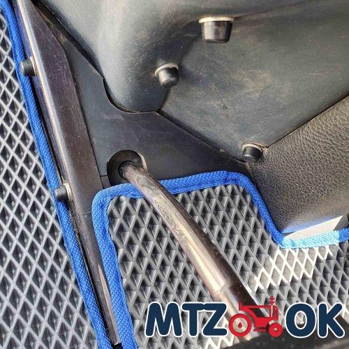 Коврик пола кабины МТЗ УК ЕВА №3 быстросъемный вариант на резиновый цельный коврик с бортиками (пр-во Украина) Коврик пола кабины МТЗ УК ЕВА №3 быстросъемный вариант на резиновый цельный коврик с бортиками (пр-во Украина)