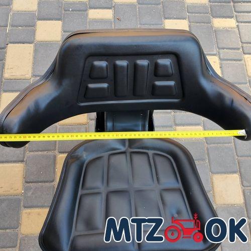 Сиденье МТЗ. ЮМЗ. Т-40. Т-25 с бок. поддержкой 80-6800010 черное Сиденье МТЗ. ЮМЗ. Т-40. Т-25 с бок. поддержкой 80-6800010 черное