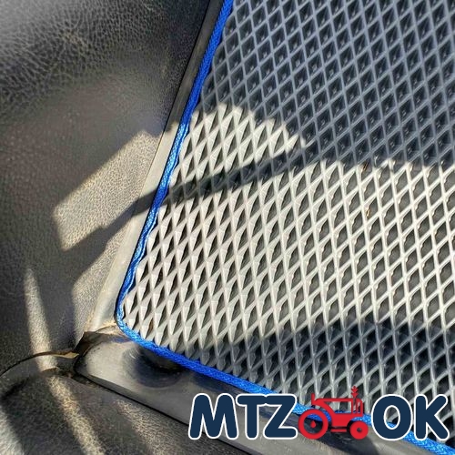 Коврик пола кабины МТЗ УК ЕВА №3 быстросъемный вариант на резиновый цельный коврик с бортиками (пр-во Украина) Коврик пола кабины МТЗ УК ЕВА №3 быстросъемный вариант на резиновый цельный коврик с бортиками (пр-во Украина)