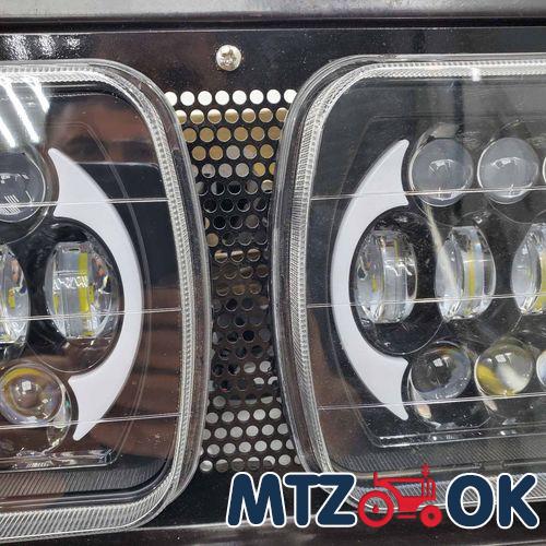 Обшивка торпеды МТЗ МК черный кожзам для оклейки щитка приборов 4 предмета (без уха) (синяя. красная. зеленая строчка) к-т Обшивка торпеды МТЗ МК черный кожзам для оклейки щитка приборов 4 предмета (без уха) (синяя. красная. зеленая строчка) к-т