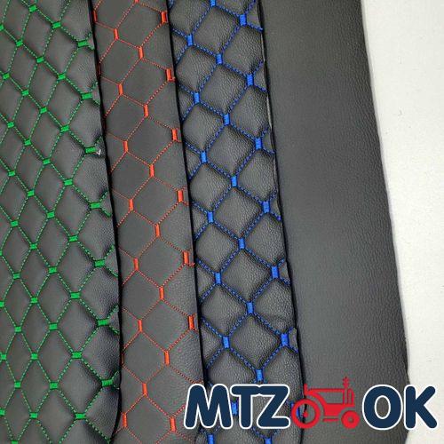 Обшивка люка крыши МТЗ МК 70-6700035 мягкая (черный кожзам красная и синяя. зеленая  строчка) Обшивка люка крыши МТЗ МК 70-6700035 мягкая (черный кожзам красная и синяя. зеленая  строчка)