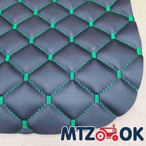 Обшивка торпеды МТЗ МК черный кожзам для оклейки щитка приборов 5 предмета (с ухом) (красная зеленая. синяя строчка) к-т Обшивка торпеды МТЗ МК черный кожзам для оклейки щитка приборов 5 предмета (с ухом) (красная зеленая. синяя строчка) к-т