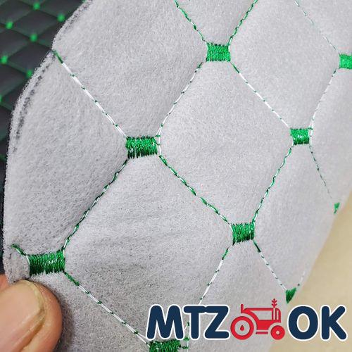 Обшивка торпеды МТЗ МК черный кожзам для оклейки щитка приборов 5 предмета (с ухом) (красная зеленая. синяя строчка) к-т Обшивка торпеды МТЗ МК черный кожзам для оклейки щитка приборов 5 предмета (с ухом) (красная зеленая. синяя строчка) к-т