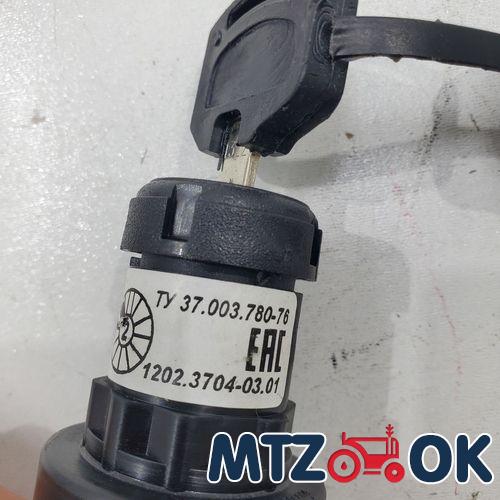 Обшивка кабины МТЗ МК 4 предмета (кожзам красная, синяя, зеленая строчка) к-т Обшивка кабины МТЗ МК 4 предмета (кожзам красная, синяя, зеленая строчка) к-т