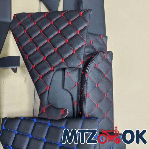 Обшивка кабины МТЗ МК 4 предмета (кожзам красная, синяя, зеленая строчка) к-т Обшивка кабины МТЗ МК 4 предмета (кожзам красная, синяя, зеленая строчка) к-т