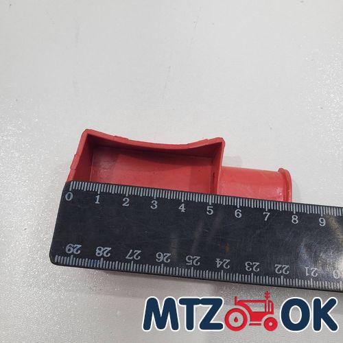 Крышка клеммы "минус" Крышка клеммы "минус"