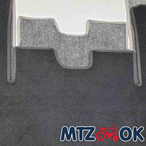Коврик пола кабины МТЗ УК ковролин №3 быстросъемный на резиновый цельный коврик с бортиками Коврик пола кабины МТЗ УК ковролин №3 быстросъемный на резиновый цельный коврик с бортиками