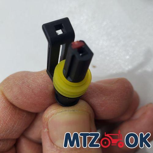 Коврик пола кабины МТЗ УК ковролин №2 быстросъемный на резиновый тонкий коврик с 2х частей Коврик пола кабины МТЗ УК ковролин №2 быстросъемный на резиновый тонкий коврик с 2х частей