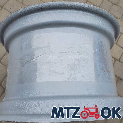 Диск колеса ведущий передний на 8 шпилек МТЗ 892 (13.6х20) Б/У (пр-во БЗДиА) Диск колеса ведущий передний на 8 шпилек МТЗ 892 (13.6х20) Б/У (пр-во БЗДиА)