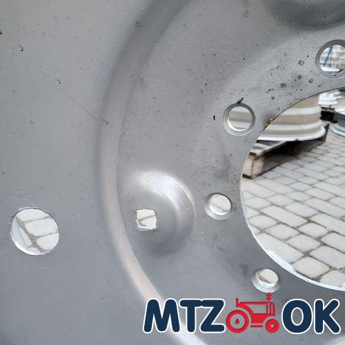 Чехол сидения МТЗ УК к-т спинка h=47см. низ w=45см кожзам (на сиденье оригинал) Чехол сидения МТЗ УК к-т спинка h=47см. низ w=45см кожзам (на сиденье оригинал)