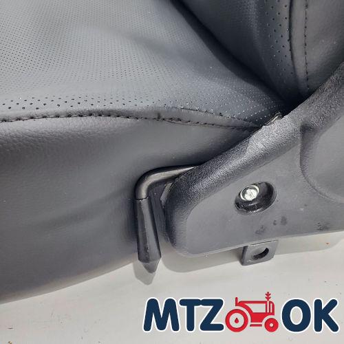 Чехол сидения МТЗ УК к-т спинка h=47см. низ w=45см кожзам (на сиденье оригинал) Чехол сидения МТЗ УК к-т спинка h=47см. низ w=45см кожзам (на сиденье оригинал)