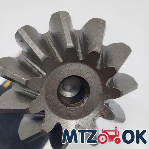 Чехол сидения МТЗ УК к-т спинка h=47см. низ w=45см кожзам (на сиденье оригинал) Чехол сидения МТЗ УК к-т спинка h=47см. низ w=45см кожзам (на сиденье оригинал)