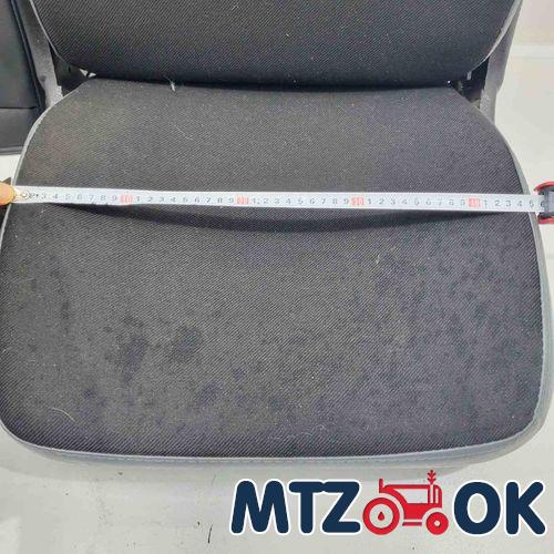 Чехол сидения МТЗ УК к-т спинка h=47см. низ w=45см кожзам (на сиденье оригинал) Чехол сидения МТЗ УК к-т спинка h=47см. низ w=45см кожзам (на сиденье оригинал)