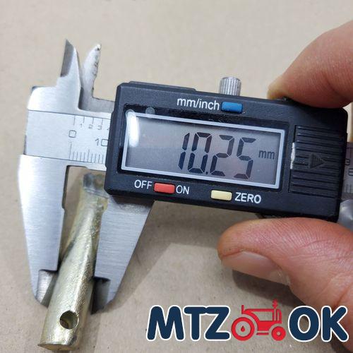 Шкворень вилки поперечины МТЗ (пр-во Ромны) 50-4605079-Б Шкворень вилки поперечины МТЗ (пр-во Ромны) 50-4605079-Б